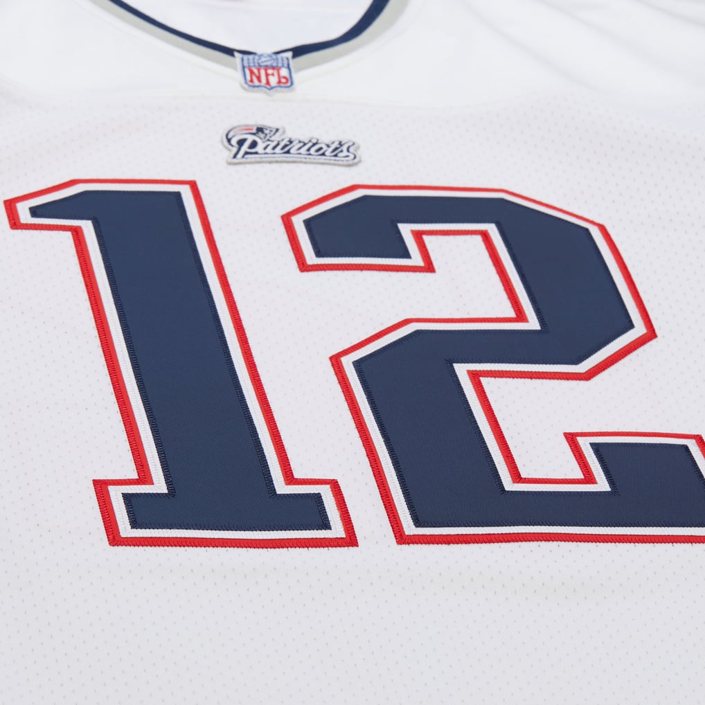 Men's New England Patriots Tom Brady Mitchell & Ness White 2000 Authentic Jersey - Image 5