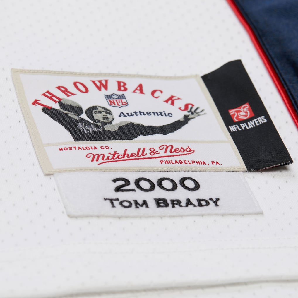 Men's New England Patriots Tom Brady Mitchell & Ness White 2000 Authentic Jersey - Image 8