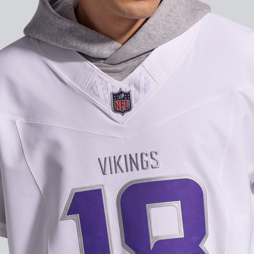 Men's Minnesota Vikings Justin Jefferson Nike White Alternate Vapor F.U.S.E. Elite Player Jersey - Image 9