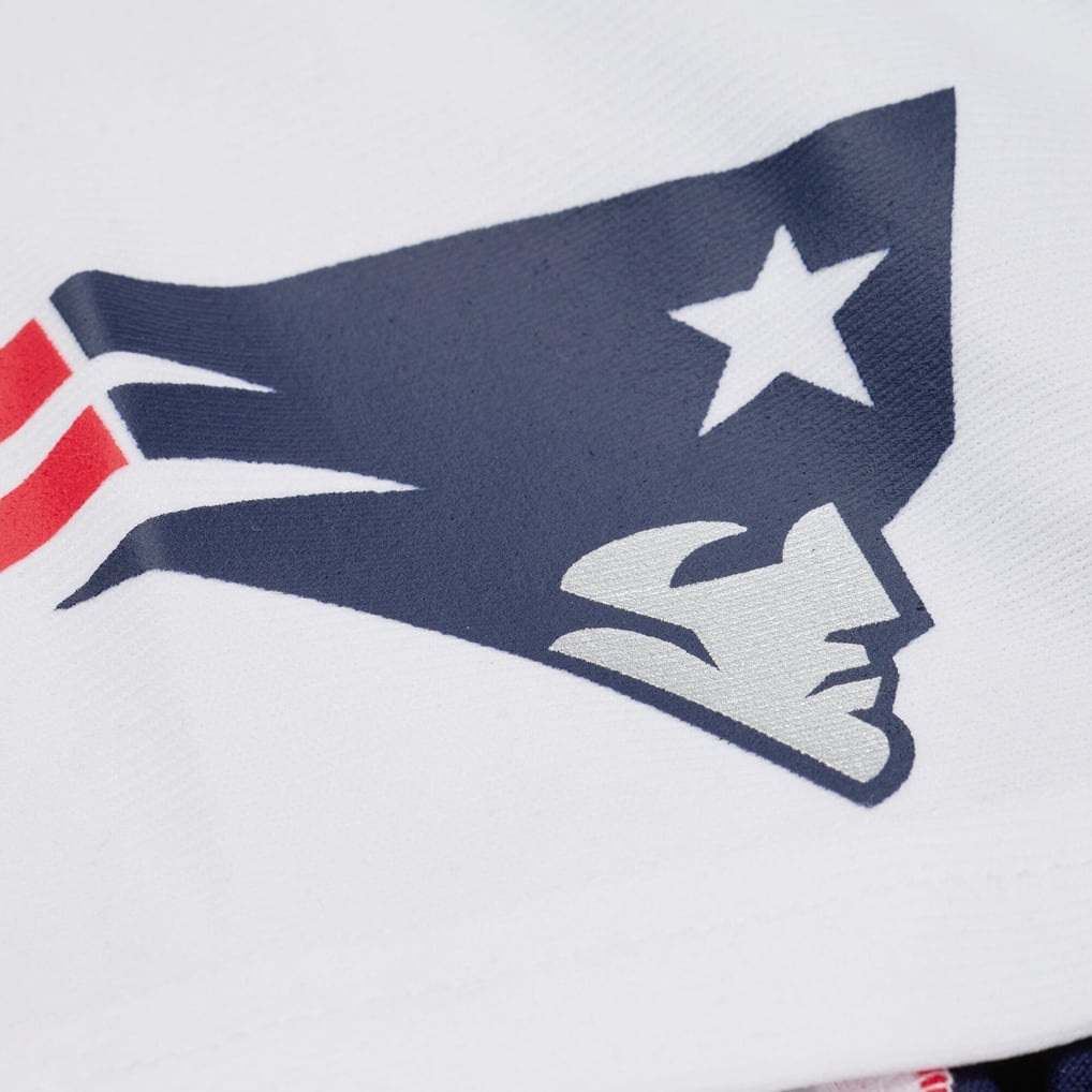 Women's New England Patriots Tom Brady Mitchell & Ness White 2000 Legacy Replica Jersey - Image 7